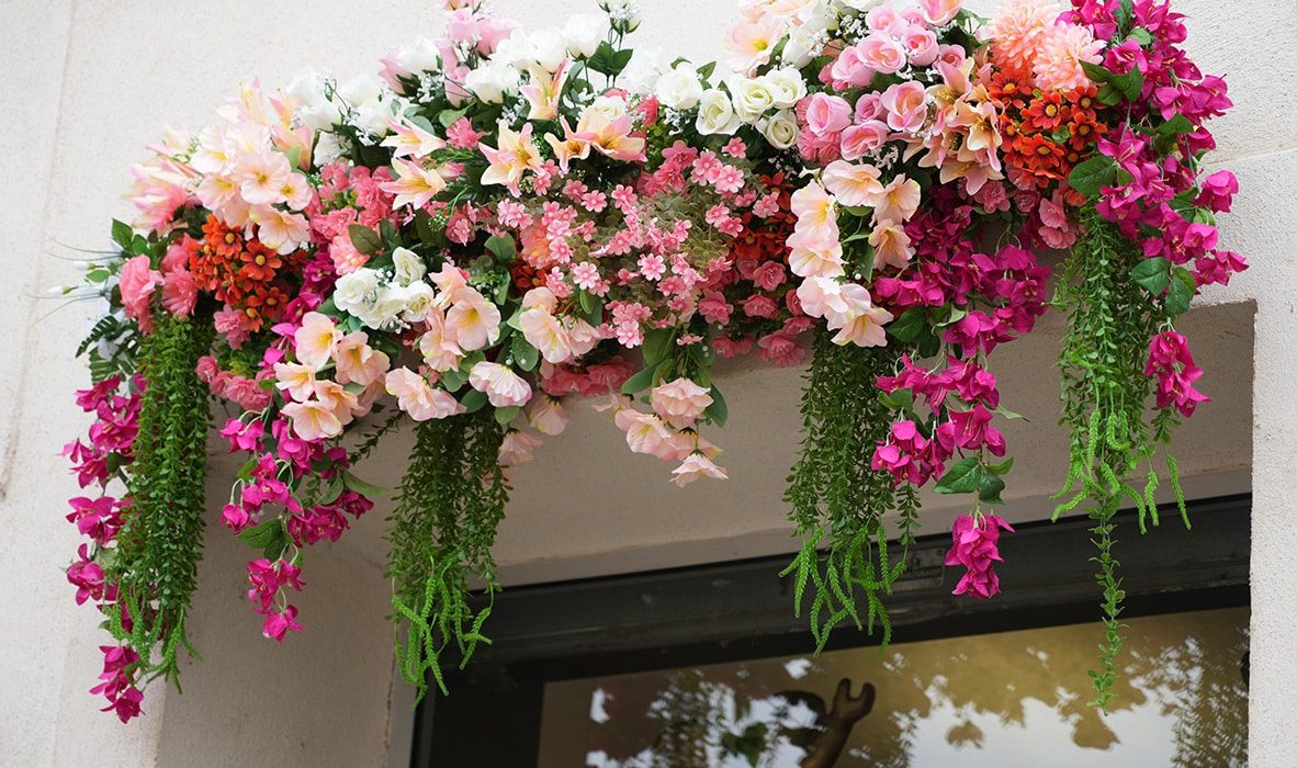 A Lunel, même les vitrines parlent le langage des fleurs !
